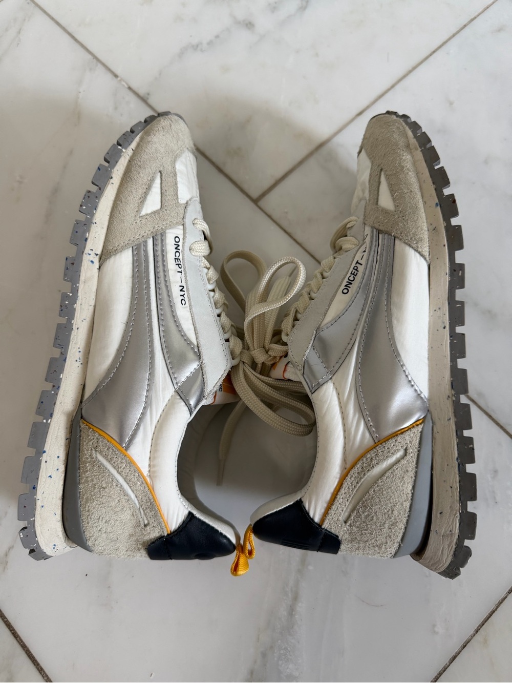 Oncept NYC Toronto Sneakers Men’s 9 Women’s 10.5-11 suede & fabric silver white - Picture 10 of 15